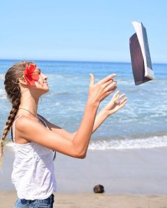 https://www.oakmeadow.com/wp-content/uploads/2018/06/girl-with-floating-book.jpg